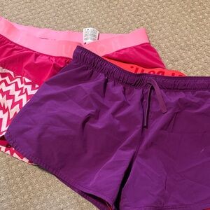 Nike Women's double layer Athletic Shorts (L)